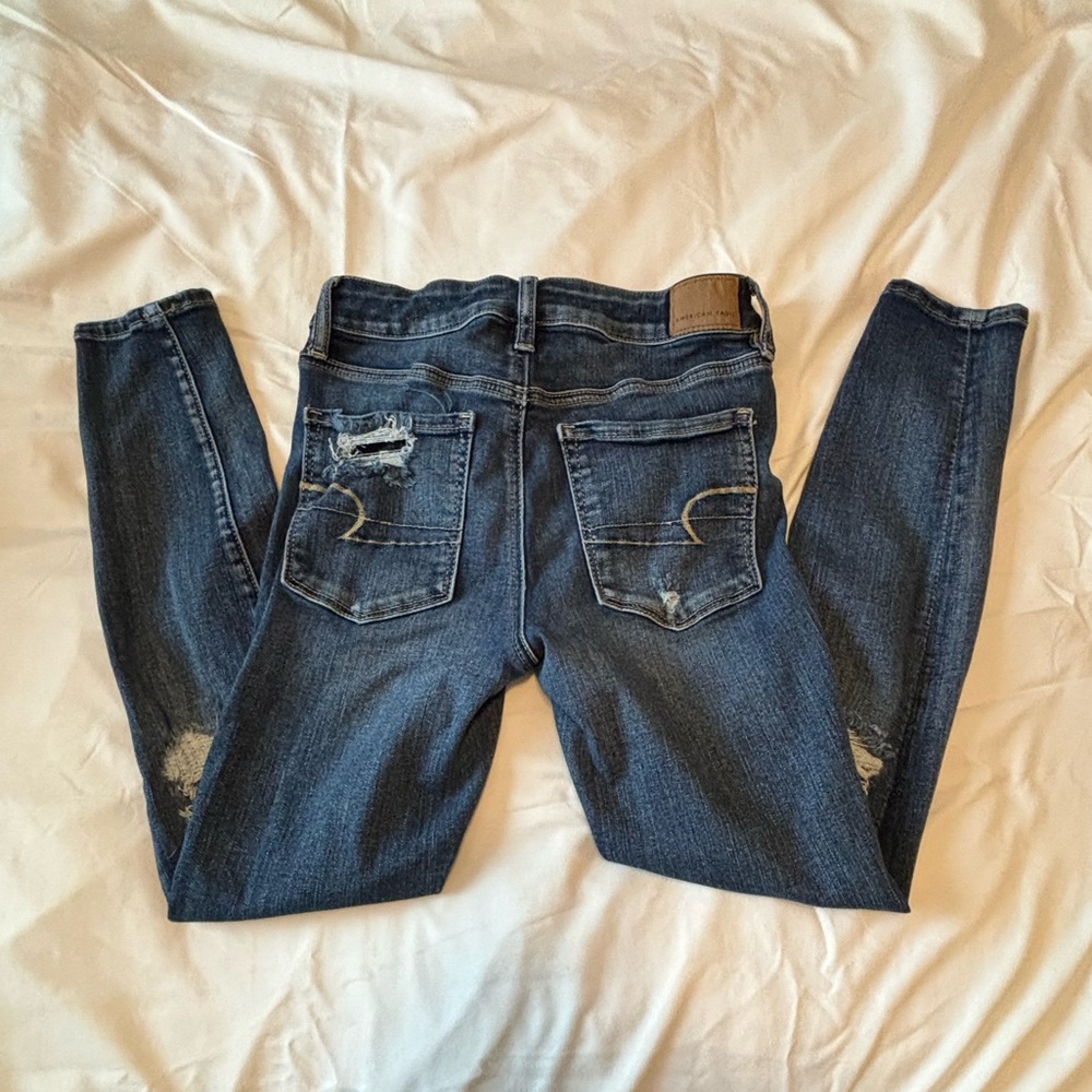 Distressed High Rise Jegging - Picture 4 of 6